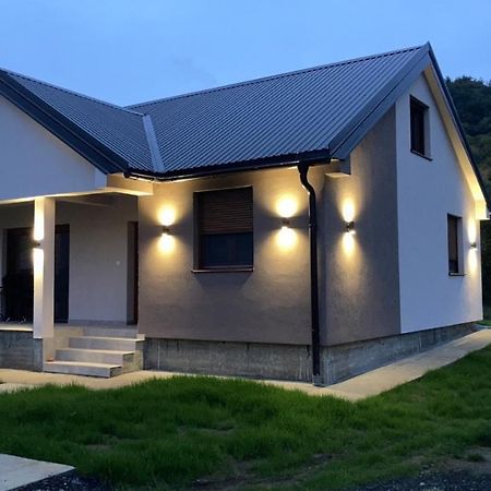 Guest House Elena Mojkovac Eksteriør billede